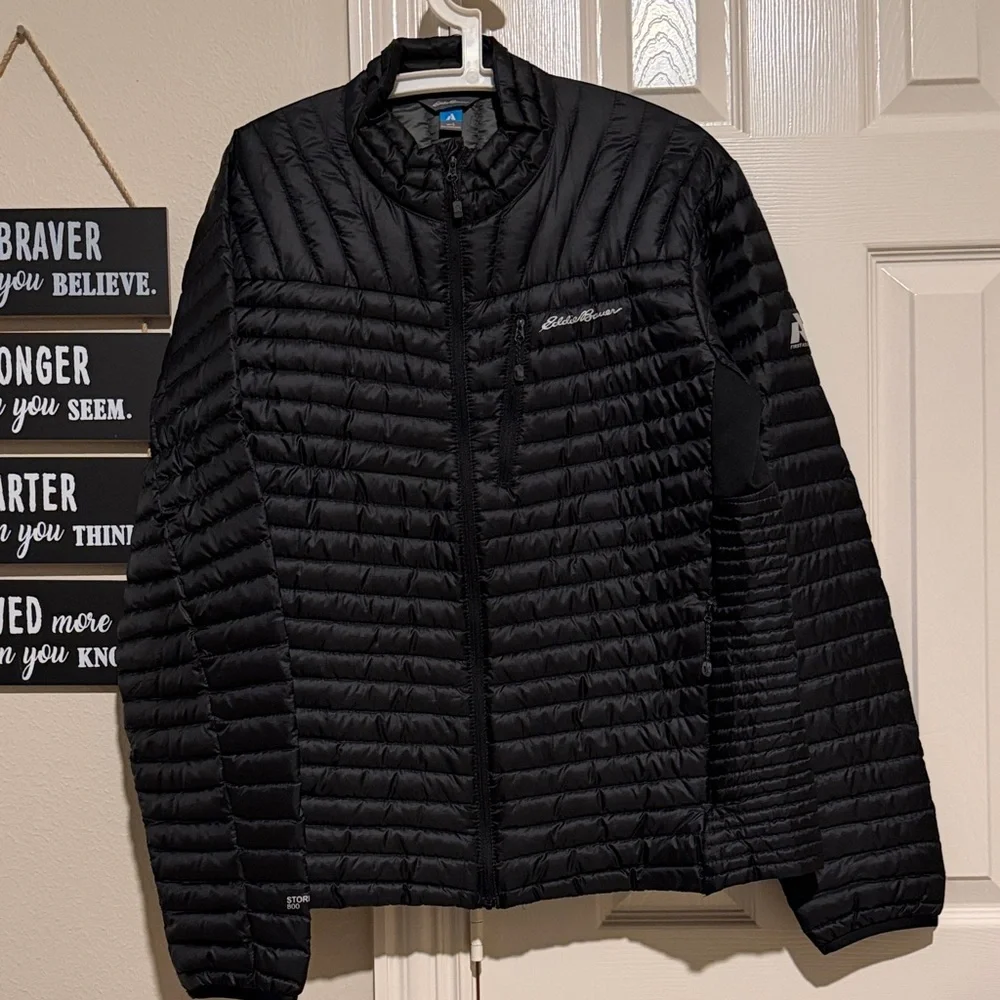 Eddie Bauer Men's First Ascent Black Puffer Jacket - Picture 1 of 8